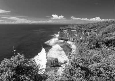 Indonesien - Uluwatu Temple - 10 Days Surf camp & Yoga Retreat in Lombok and Bali, Indonesia with a Professional Team, Trainer & Party - 3