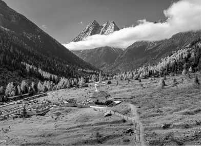 China - Siguniangshan Town - Exploring Western China: Cities, Rivers, Sacred Peaks and Tibet experience in Sichuan - 1