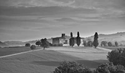 Italy - Faenza - Travel like a local in Bologna and its hills: visit the Medieval Town of Brisighella with Wine Tasting 🍷