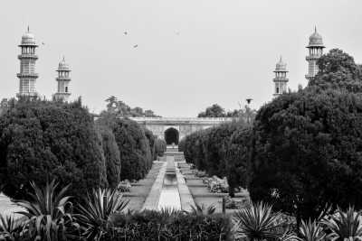 Asia - Lahore - Roadtrip durch Pakistan, Iran, Irak, Kuwait, Saudi-Arabien und VAE - 2,5 Wochen Abenteuer! - 2