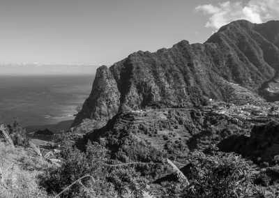 Portugal - Fanal Forest - 🌅 The Hawaii of Europe: MADEIRA! 🌤️ Private Authentic Thatched Farm Villa, Hiking, Wine Tasting, Beaching and Vibes!! - 2