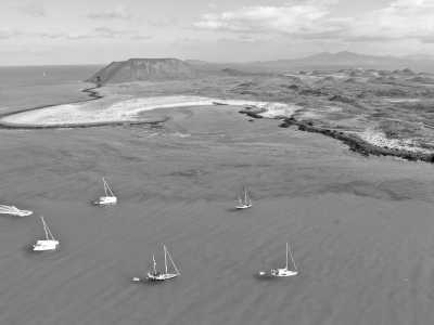 Spanien - Lobos Island - Coworking and Adventure in Fuerteventura for 30something: Surfing, Diving, and Excursions in a Canary Villa - 1