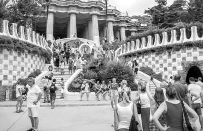 Spanien - Park Güell - Barcelona Art 🎨 & Culture 🏯 City Trip: Where Creativity Meets Sun and Sand 🏖️, Spain - 4