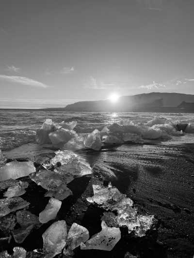 Iceland - Diamond Beach - 8 days Winter Fairytale in Iceland with Ice cave and Blue lagoon - 2