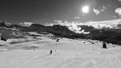 Europe - Bruneck - 4 Tage Skifahren und Wellness in Südtirol - Gruppentour ab München - 2