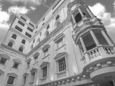 Pakistan - Luxus Grand Hotel - Nature, and Historical Places Trip in Pakistan - 1