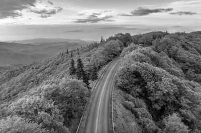 Vereinigte Staaten - Mount Pisgah - 🍝 All-inclusive Luxury Smoky Mountain Cabin Escape (PRIVATE ROOM) 🏔 - 4