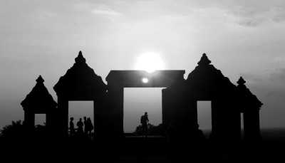 Indonesien - Ratu Boko - Explore Java Island Indonesia, Snorkeling, Hiking, Temple, Food, Culture - 2