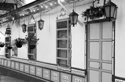 Colombia - Guatapé - Enjoy Medellin "City of Eternal Spring", Colombia ⛰️: Cool off in a clear river,  Immerse yourself in the Colorful Paisa Culture and Delight Yourself with the Best Coffee ☕ and a Crispy Chicharrón 🐽! - 7