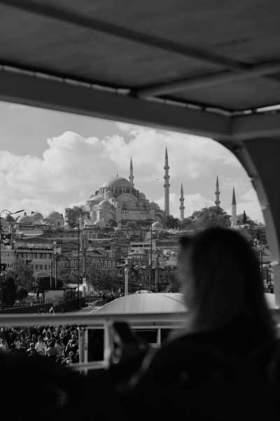 Türkei - İstanbul - Journey through Time: Unravel Istanbul's Rich Tapestry in Luxurious Elegance - 3