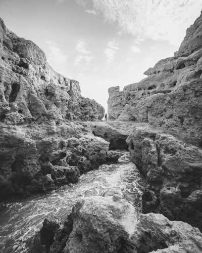 Portugal - Lagos - Loving the Algarve: Lagos Co-working & Adventure Vacation   beach  🏖 cliffs 🏝  sun ☀️  surf  🏄🏽‍♀️   cocktails  🥂  and a great time! - 3