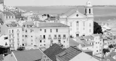 Portugal - Lisbon - Surfing online & offline - CoWorking in Portugal! beach, sun and community ☀️🌊 - 2