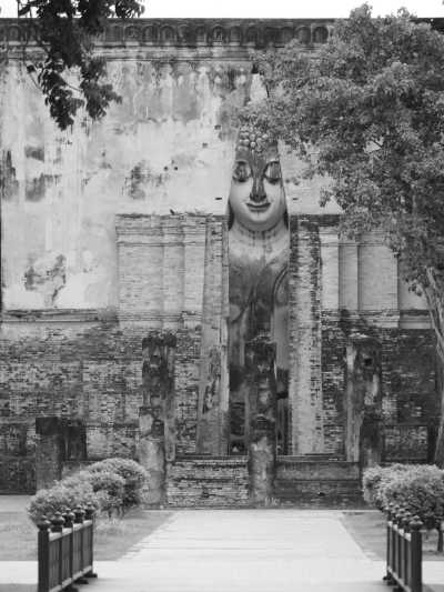 Thailand - Sukhothai Historical Park - 🇹🇭 Nordthailand & Buddhismus entdecken - Bangkok, Königreich Sukhothai & 3 Tage leben wie ein Mönch im Schweigekloster 🍻🏯🌿🐘 - 3