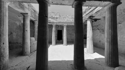 Zypern - Archaeological Site of the Tombs of the Kings - 𝐂𝐨-𝐰𝐨𝐫𝐤𝐢𝐧𝐠 𝐓𝐫𝐢𝐩 𝐢𝐧 𝐂𝐲𝐩𝐫𝐮𝐬: 𝐄𝐱𝐭𝐞𝐧𝐝 𝐘𝐨𝐮𝐫 𝐒𝐮𝐦𝐦𝐞𝐫!