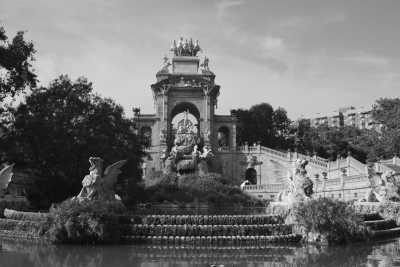 Spanien - Ciutadella Park - Sun, Sangria, and Sagrada: Barcelona in May, An Adventure to Welcome Spring and Discover the Spanish Culture - 5