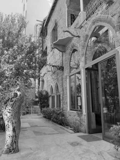 Libanon - Hamra - Lebanon: Culture, Food, History, Hiking, and Leisure Combined - 6