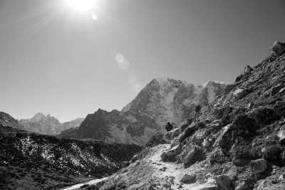 Nepal - Lobuche - Guided Everest Base Camp Trek - Explore the local Sherpa culture!