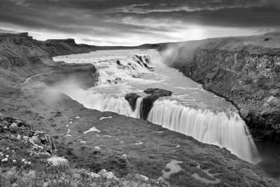 Island - Thingvellir National Park - Natural Wonders of Iceland - Road Trip Chasing The Northern Lights - 5