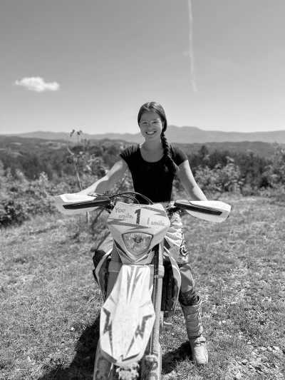 Portugal - Praia da Arrifana - Portugal with Alexia Mohr - 3