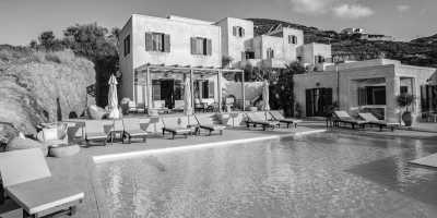 Greece - 12 Days CoWorking trip 🇬🇷 Visit 3 Small Greek Islands In the Best Way Possible!☀️💻 - JoinMyTrip