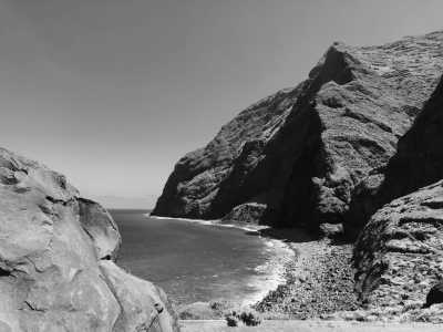 Portugal - Paúl do Mar Sunset - Modern, Spacious & Beautiful Coliving Villa in prime location - Funchal, Madeira | Adventure, Nature and Fun on the Dream Island of Madeira 🌴 (Large Private Double Room with Queen Size Beds) - 3