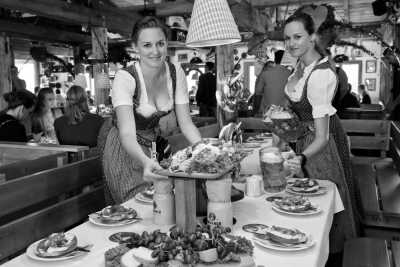 Deutschland - Oktoberfest - Entdecke das Oktoberfest in München mit einem Einheimischen! 🇩🇪🍺🥨 - 4