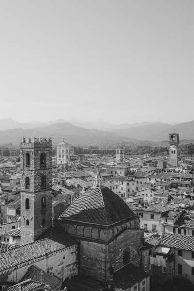 Europa - Lucca - Mystical Europe: An Epic 13-Day Adventure 🌍🏔️• 🇮🇹🇧🇪🇪🇸🇳🇱 - 2