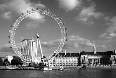 United Kingdom - Embankment Pier - EXPLORE LONDON (And Its Kink Scene) - 1