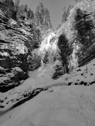 Europe - Goriuda waterfall - Winter Hiking, Dog Sledding, Italian Alps & Lots of Fun! ❄️