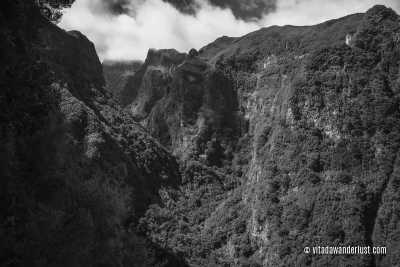 Portugal - Levada do Caldeirão Verde - Madeira 360° 🇵🇹 Roadtrip in the European’s Hawaii staying in an ocean villa and swim with the dolphins in Portugal 🐬 - 2