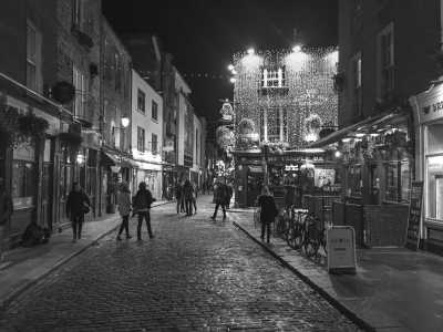 Ireland - Dublin - Weekend in Dublin ~ See the Book of Kells 🧙‍♂️ Drink a Guinness on a beer tour, discover Dublin Castle and more! ☘️