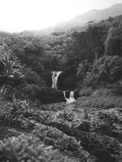 Vereinigte Staaten - Rainbow Falls - Exploring The Big Island Of Hawaii 🌺🌋🌊🏄🏽‍♂️ - 3