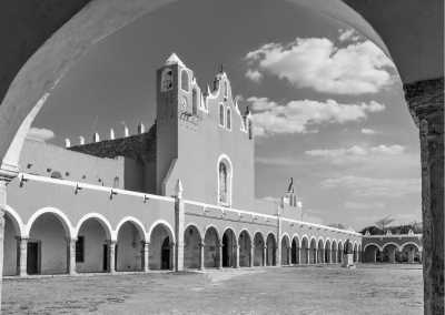 Mexiko - Izamal - Yucatan Road Trip: Discover Hidden Gems and Unexplored Places in Mexico - 1