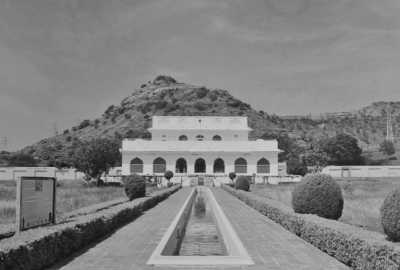 Indien - Soneri Mahal - Explore Historical India - Caves and Forts of Maharashtra with a Local