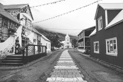 Island - Seydisfjordur - Two adventurous weeks through Iceland 🇮🇸 Diving, Whale watching and Hiking