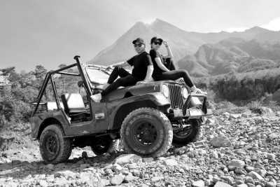 Indonesien - Lava Tour Merapi - Explore Java Island Indonesia, Snorkeling, Hiking, Temple, Food, Culture - 2