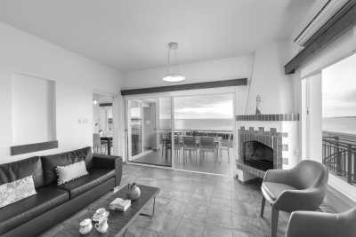 Zypern - Coral Bay - 𝐂𝐨-𝐰𝐨𝐫𝐤𝐢𝐧𝐠 𝐓𝐫𝐢𝐩 𝐢𝐧 𝐂𝐲𝐩𝐫𝐮𝐬: 𝐄𝐱𝐭𝐞𝐧𝐝 𝐘𝐨𝐮𝐫 𝐒𝐮𝐦𝐦𝐞𝐫! - 9