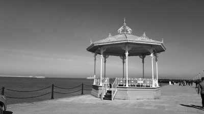 Irland - Dún Laoghaire - Discover magic of Ireland ☘️ Music, Culture, and Thrift Gems - 1