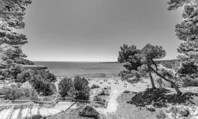 France - plage de Saint croix - Coworking in Marseille, France: Shared room - Explore History, Beaches, and Nature - 2