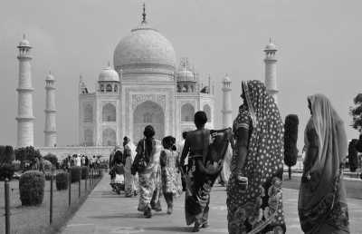 Indien - Taj Mahal - Delhi, Agra, Jaipur: A Unique Blend Between Historical and Tourist Attraction, Street Food, and Flee Markets
