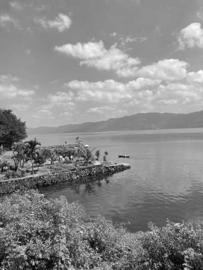Indonesien - Lake Toba - Discover North Sumatra, Nias island and live a volunteer experience in an Orphanage in Nias - 2