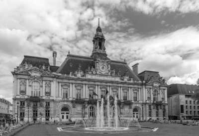 Western Europe - Tours - Loire River Valley: Wellness, Magnificent Castles, Local Wine and Beautiful Nature