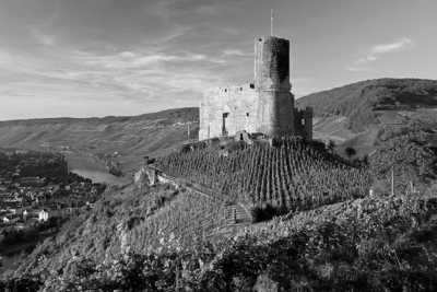 Germany - Plassen Castle - Discover the Authentic Charm of Bergkirchweih Beer Festival and Embark on Unforgettable Beer Tours in Germany