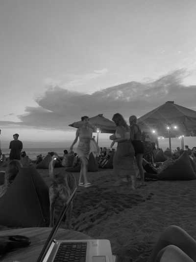 Indonesien - Canggu - Happier Time in Bali 7 days and 6 nights, Relaxing, Beach Hopping, Yoga Class, Kayaking, Snorkeling, Learning to Surfing and Join Rafting with Ubud Nature - 1