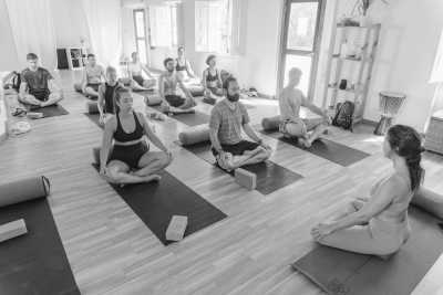 Portugal - Ericeira - Surf Trip in Ericeira, Portugal with a Local Guide 🇵🇹 Waves, Skate, and Yoga 🏄‍♂️🛹🧘🏼‍♂️ - 20