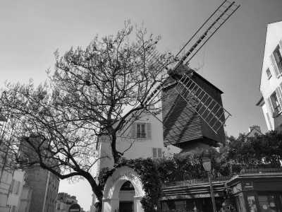 France - Montmartre - Weekend in Paris with Included Activities: Art, Food and Romance in France - 4