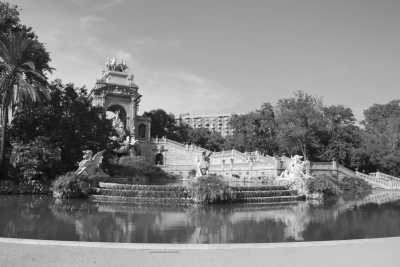 Spanien - Ciutadella Park - Sun, Sangria, and Sagrada: Barcelona in May, An Adventure to Welcome Spring and Discover the Spanish Culture - 1