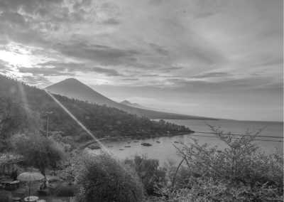 Indonesia - Tulamben - Diving in North East Coast Bali for Beginner plus International Certificate Bonus - 1