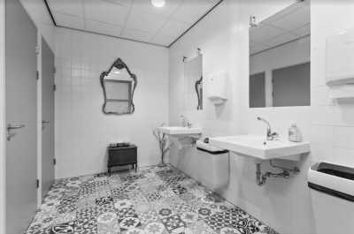 Netherlands - Hostelle - women only hostel - Autumn Escape to Amsterdam! Food, Art and Exploring the City with Girls Only ✨ - 4