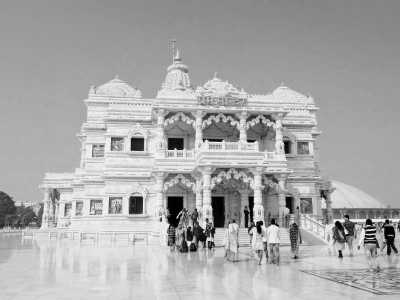 India - Vrindavan - Exploring the Spiritual Heartland: Mathura & Vrindavan Odyssey